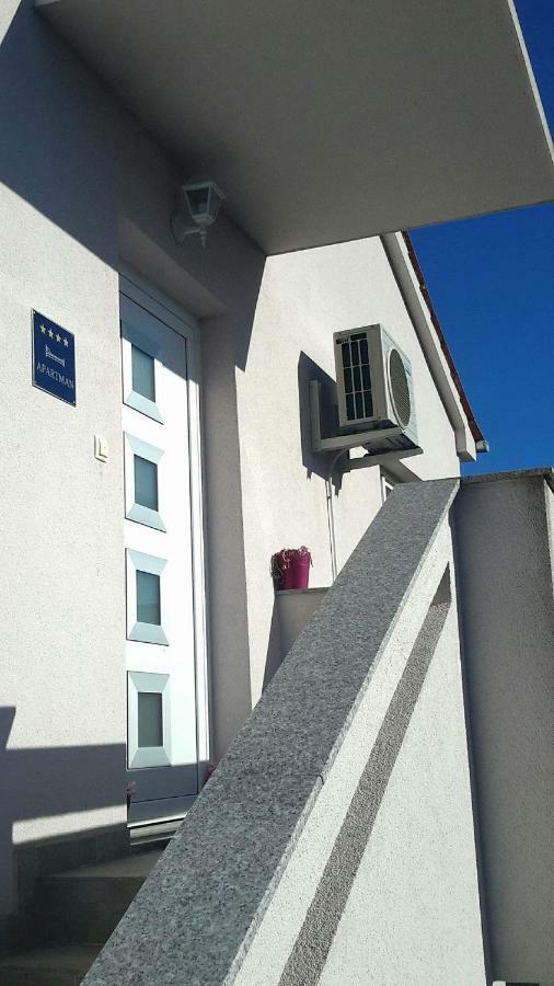 Chic Loft Appartment Krk Town Exteriér fotografie